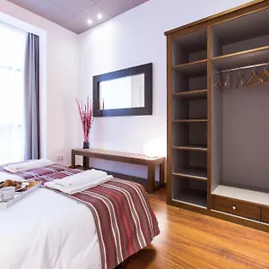 serennia-apartamentos-ramblas-placa-catalunya.topbarcelonahotels.com/