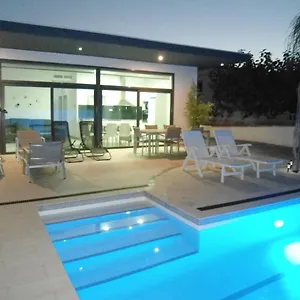 Casa Mariona Сasa de vacaciones Riumar